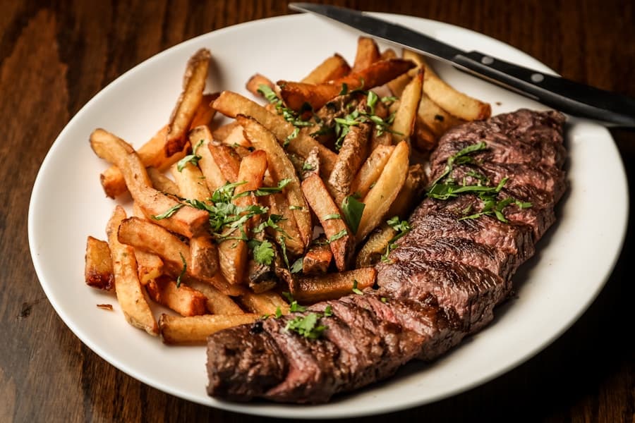Bavette grillée, pommes grenaille & jus au thym